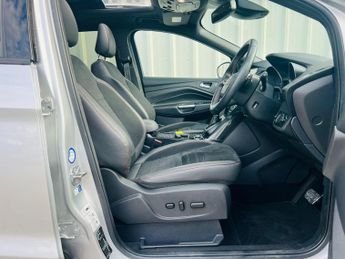 FORD KUGA 2.0 TDCi ST-Line X Powershift AWD Euro 6 (s/s) 5dr