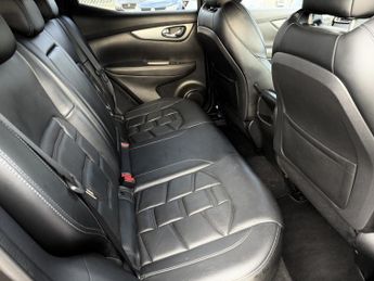 NISSAN QASHQAI 1.2 DIG-T Tekna+ XTRON Auto