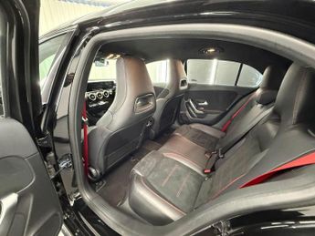 MERCEDES-BENZ A CLASS 2.0 A35 AMG SpdS DCT 4MATIC Euro 6 (s/s) 5dr