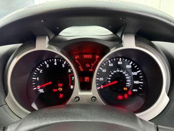 NISSAN JUKE 1.6 Acenta Premium XTRON Euro 5 5dr