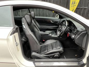 MERCEDES-BENZ E CLASS 3.0 E350 CDI V6 BlueEfficiency Sport