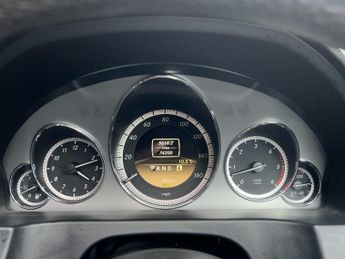 MERCEDES-BENZ E CLASS 3.0 E350 CDI V6 BlueEfficiency Sport