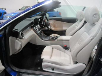 MERCEDES-BENZ C CLASS 2.1 C220d AMG Line (Premium Plus) Cabriolet G-Tronic+ Euro 6 (s/