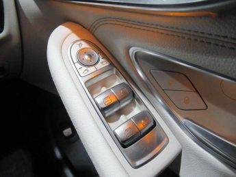 MERCEDES-BENZ C CLASS 2.1 C220d AMG Line (Premium Plus) Cabriolet G-Tronic+ Euro 6 (s/