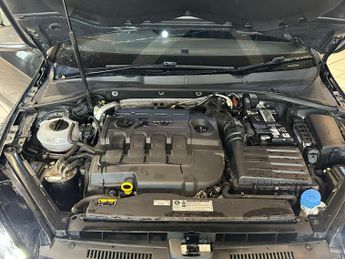 VOLKSWAGEN GOLF 2.0 TDI GTD