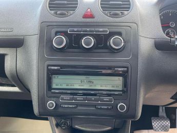 VOLKSWAGEN CADDY MAXI LIFE 1.6 TDI CR DSG Euro 5 5dr