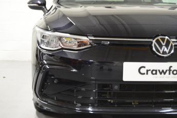 VOLKSWAGEN GOLF 1.5 eTSI MHEV R-Line