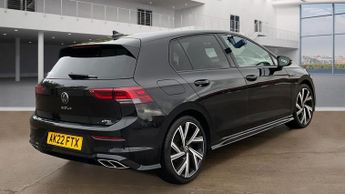 VOLKSWAGEN GOLF 1.5 eTSI MHEV R-Line