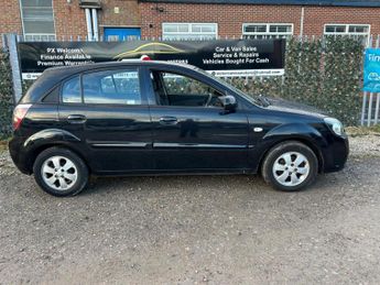 KIA RIO 1.5 CRDi Strike
