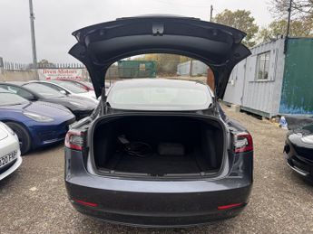 TESLA MODEL 3 (Dual Motor) Long Range