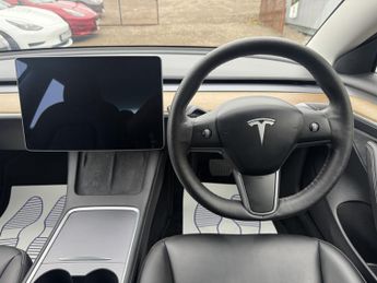TESLA MODEL 3 (Dual Motor) Long Range
