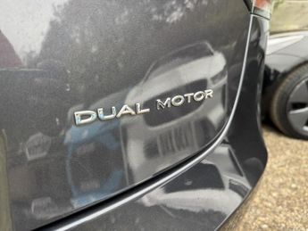 TESLA MODEL 3 (Dual Motor) Long Range
