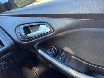 FORD FOCUS 1.5 TDCi Zetec