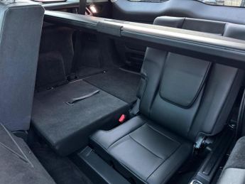 LAND ROVER DISCOVERY SPORT 2.0 TD4 HSE Black Auto 4WD Euro 6 (s/s) 5dr