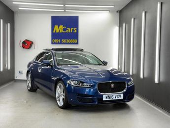 JAGUAR XE 2.0d Portfolio Auto Euro 6 (s/s) 4dr
