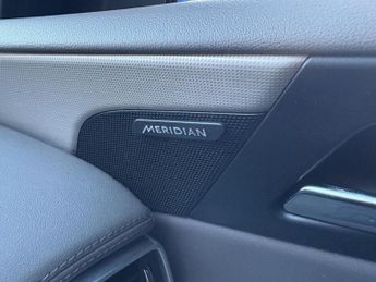 JAGUAR XE 2.0d Portfolio Auto Euro 6 (s/s) 4dr