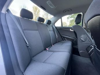 MERCEDES-BENZ C CLASS 1.8 C180 BlueEfficiency SE