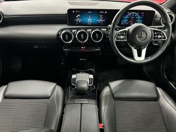 MERCEDES-BENZ A CLASS 1.3 A200 Sport