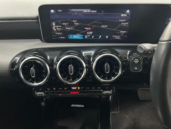 MERCEDES-BENZ A CLASS 1.3 A200 Sport