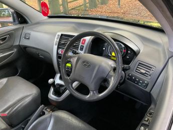 HYUNDAI TUCSON 2.0 16v CDX 4WD 5dr