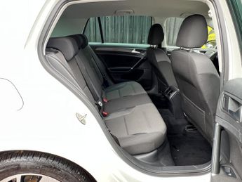 VOLKSWAGEN GOLF 1.6 TDI Match