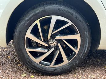 VOLKSWAGEN GOLF 1.6 TDI Match