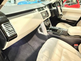 LAND ROVER RANGE ROVER 4.4 SD V8 Vogue SE