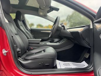 TESLA MODEL 3 Standard Range Plus