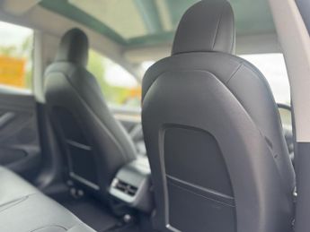 TESLA MODEL 3 Standard Range Plus