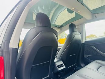 TESLA MODEL 3 Standard Range Plus