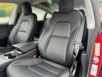 TESLA MODEL 3 Standard Range Plus