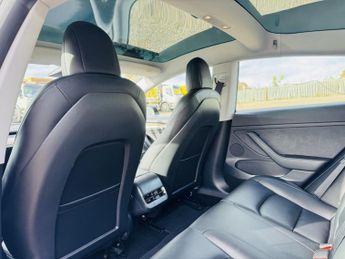 TESLA MODEL 3 (Dual Motor) Long Range