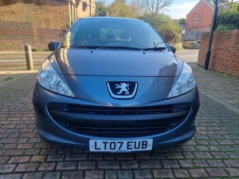PEUGEOT 207 1.4 16v S
