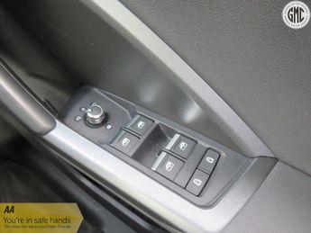 AUDI Q3 2.0 TDI 35 S line 1 Owner, Full Dealer History