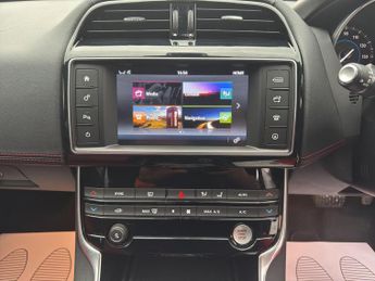 JAGUAR XE 2.0d [180] R-Sport 4dr Auto