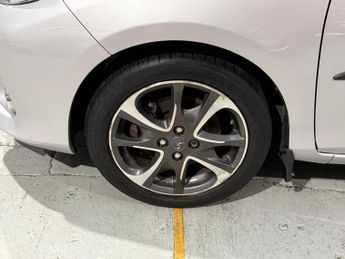 TOYOTA YARIS 1.5 VVT-h Trend