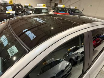 TOYOTA YARIS 1.5 VVT-h Trend