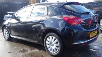 VAUXHALL ASTRA 1.6 16v Exclusiv