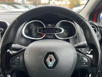RENAULT CLIO 1.5 Dynamique S MediaNav dCi 90 EDC Auto