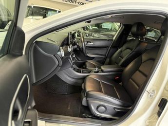 MERCEDES-BENZ A CLASS 2.1 A200d Sport