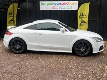 AUDI TT 2.0 TDI Black Edition