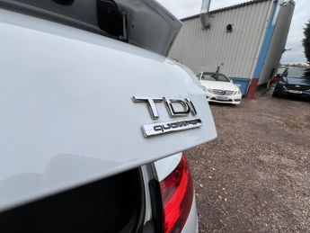AUDI TT 2.0 TDI Black Edition
