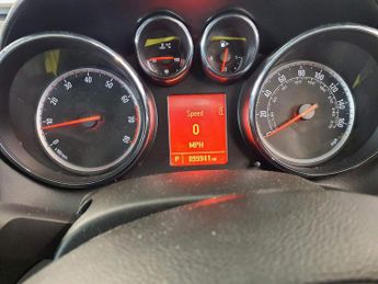 VAUXHALL ASTRA 1.6 16V Exclusiv Sports Tourer Auto Euro 5 5dr