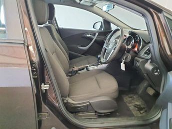 VAUXHALL ASTRA 1.6 16V Exclusiv Sports Tourer Auto Euro 5 5dr