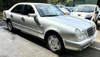 Mercedes E Class 2.0 E200 Classic