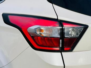 FORD KUGA 1.5T EcoBoost Vignale Auto AWD Euro 6 (s/s) 5dr