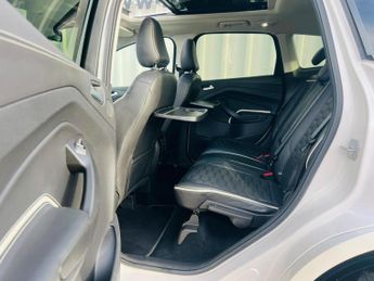 FORD KUGA 1.5T EcoBoost Vignale Auto AWD Euro 6 (s/s) 5dr