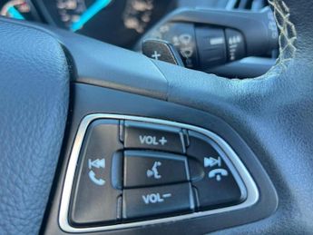 FORD KUGA 1.5T EcoBoost Vignale Auto AWD Euro 6 (s/s) 5dr