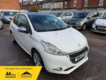 Peugeot 208 1.2 VTi Style Euro 5 3dr
