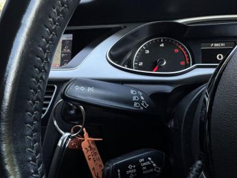 AUDI A4 AVANT 2.0 TDI S line